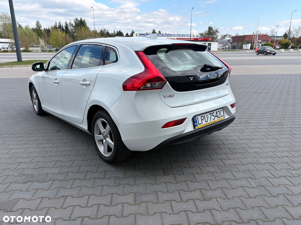Volvo V40 D2 Summum - 10