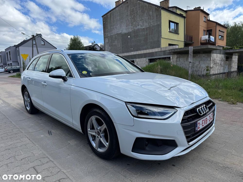 Audi A4 Avant 30 TDI S tronic advanced - 2