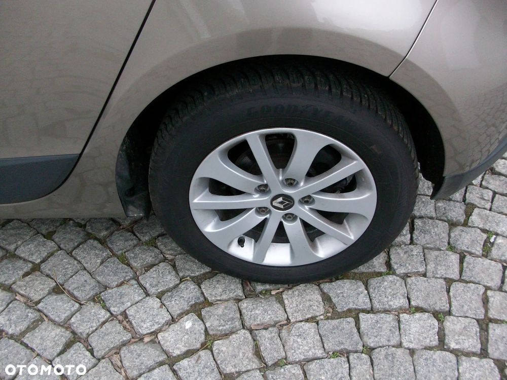 Renault Scenic Energy TCe 115 S&S Xmod Bose Edition - 21