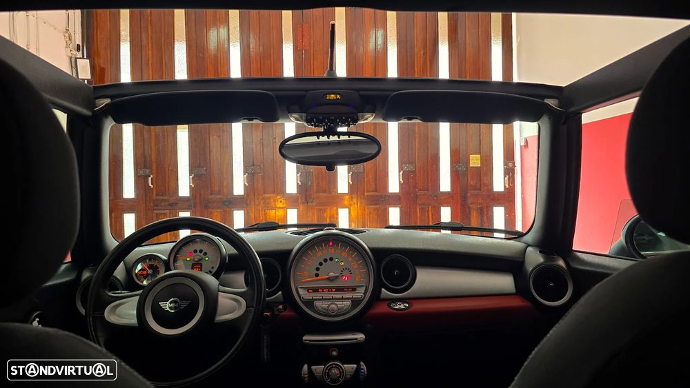 MINI Cabrio Cooper - 42