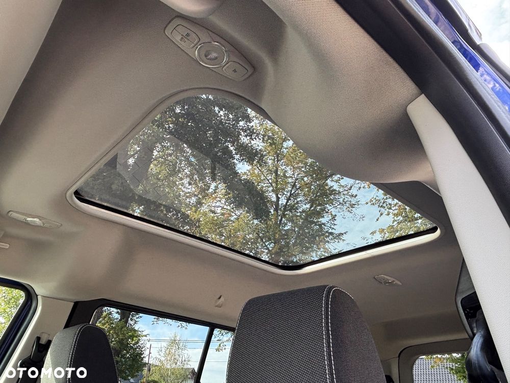 Ford Tourneo Connect Grand - 25