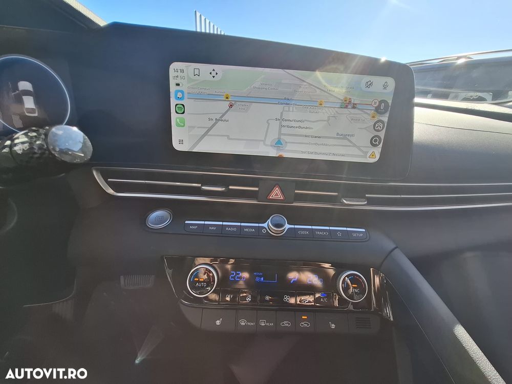 Hyundai Elantra 1.6 l 123 CP CVT Exclusive Navi - 18