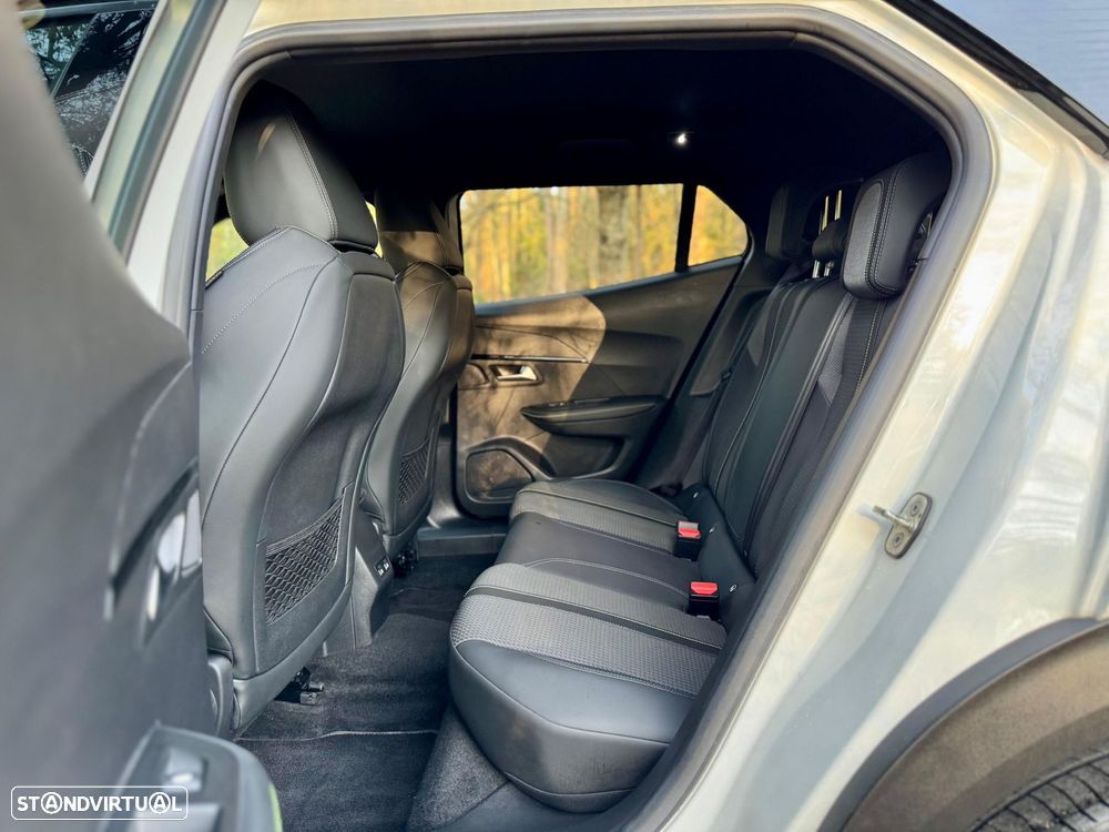 Peugeot 2008 1.2 PureTech GT - 9