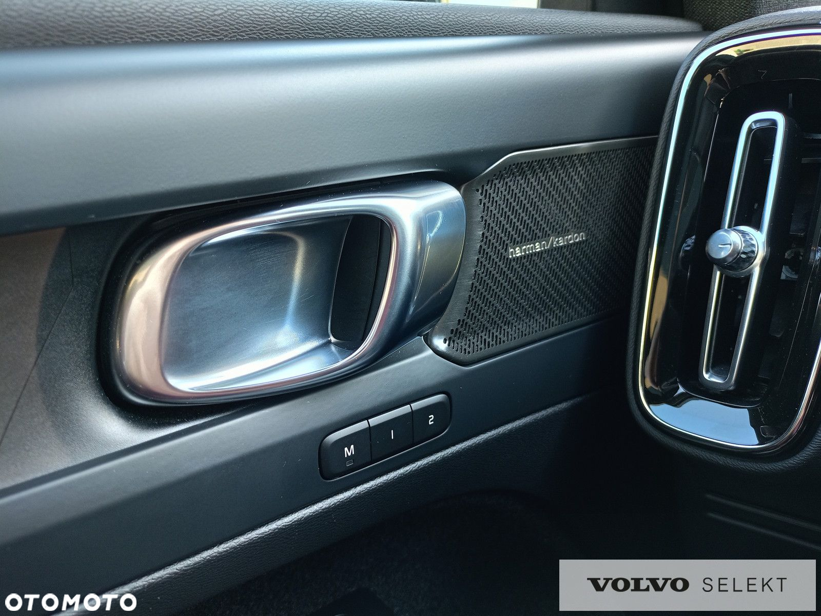 Volvo C40 - 18