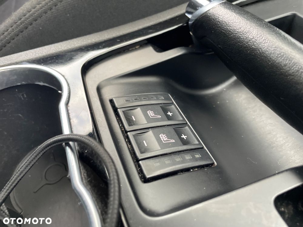 Ford S-Max 2.0 TDCi DPF Titanium - 19