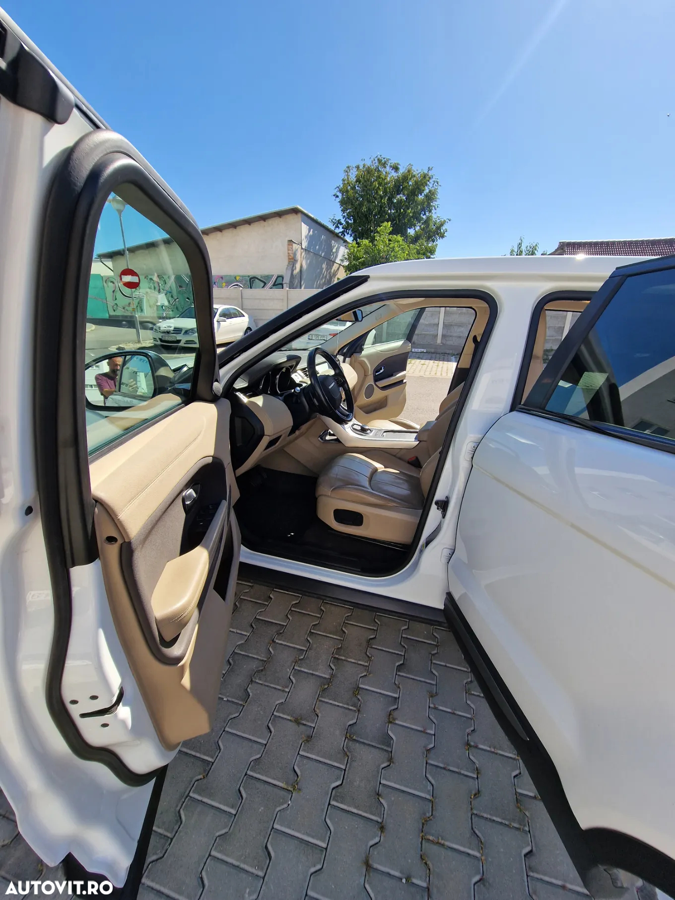 Land Rover Range Rover Evoque - 21