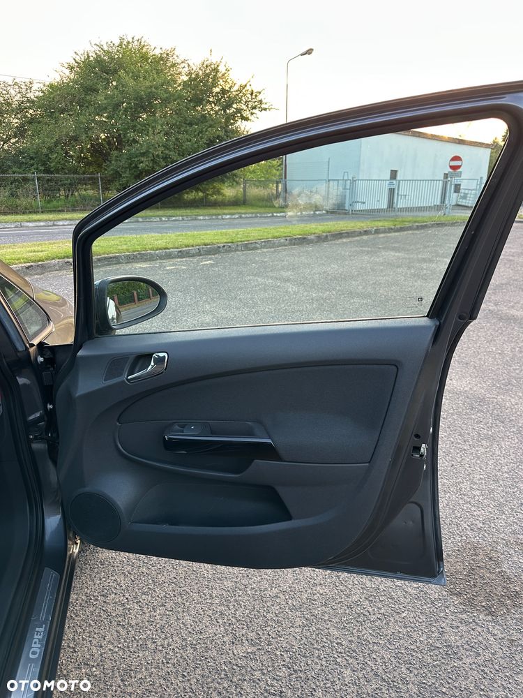 Opel Corsa 1.2 16V - 21