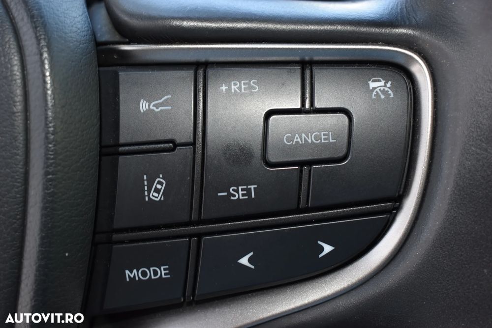 Lexus UX 250h E-FOUR Executive - 14