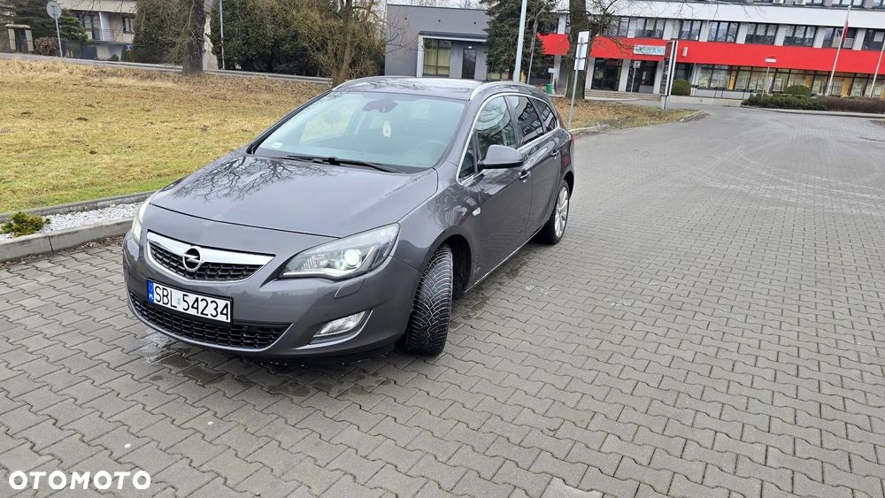 Opel Astra 1.4 Turbo Cosmo - 1