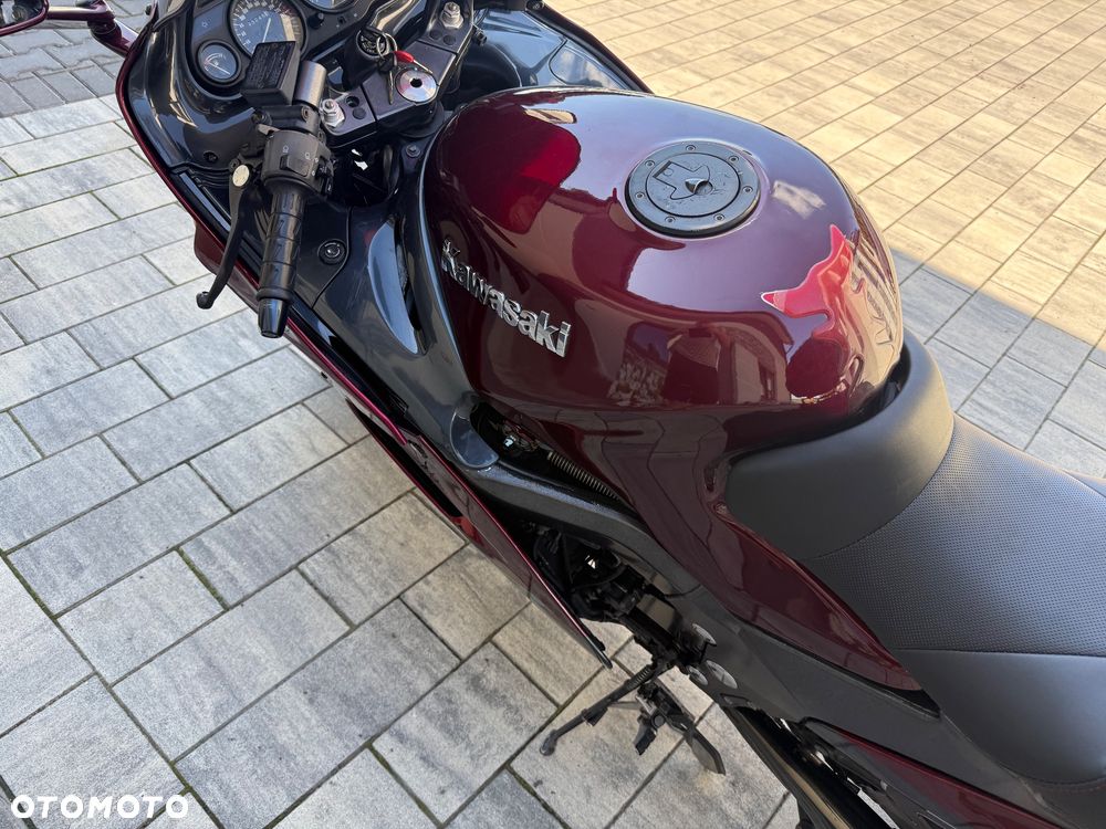 Honda CB - 12
