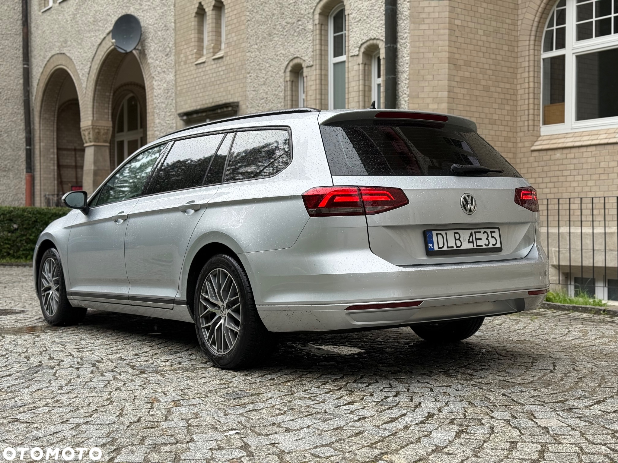 Volkswagen Passat 1.6 TDI BMT Trendline - 17