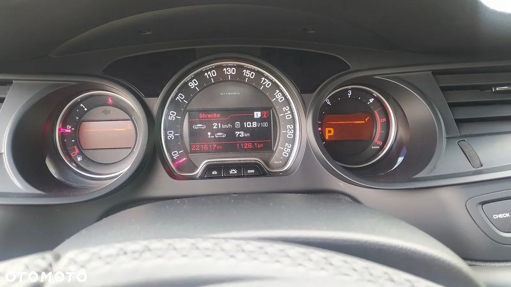 Citroën C5 2.2 HDi Exclusive - 11