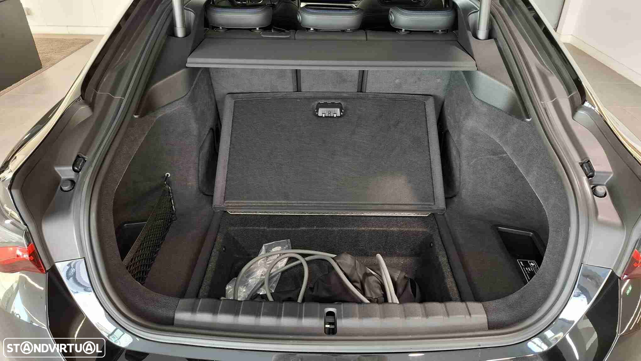 BMW i4 eDrive40 Desportiva M - 16