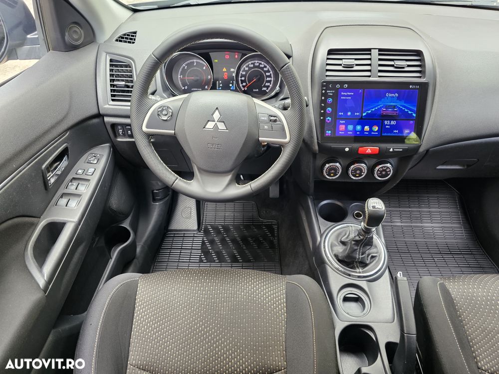 Mitsubishi ASX - 8