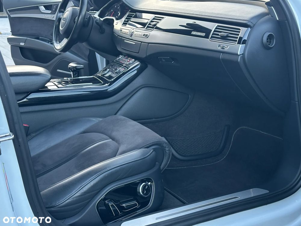 Audi A8 4.2 TDI Quattro - 22
