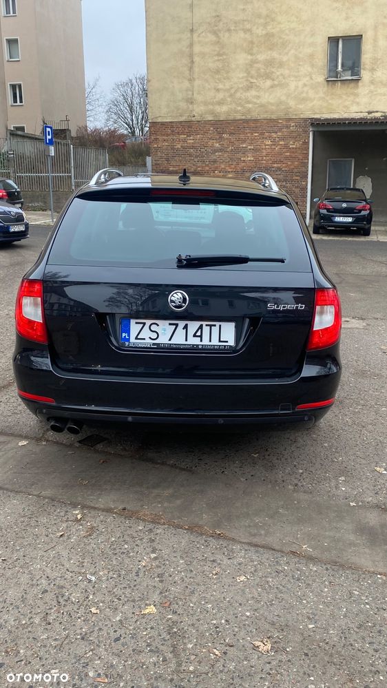 Skoda Superb 2.0 TDI DSG FAMILY - 7