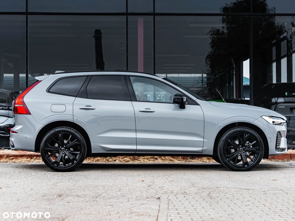 Volvo XC 60 B5 B AWD Plus Dark - 15