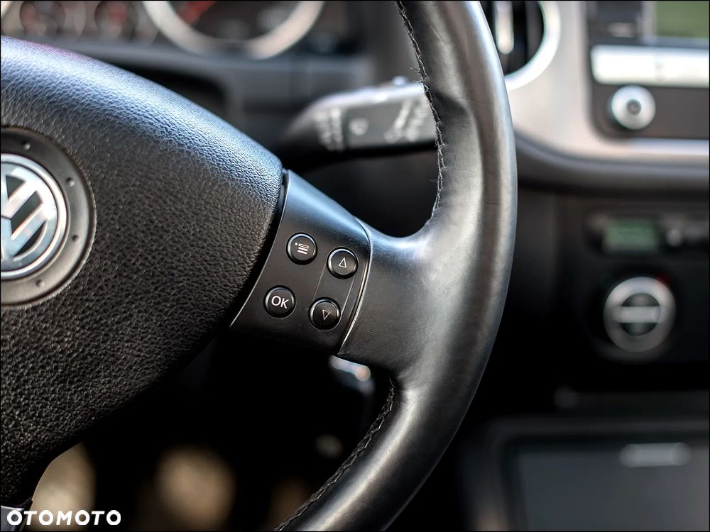 Volkswagen Tiguan - 23