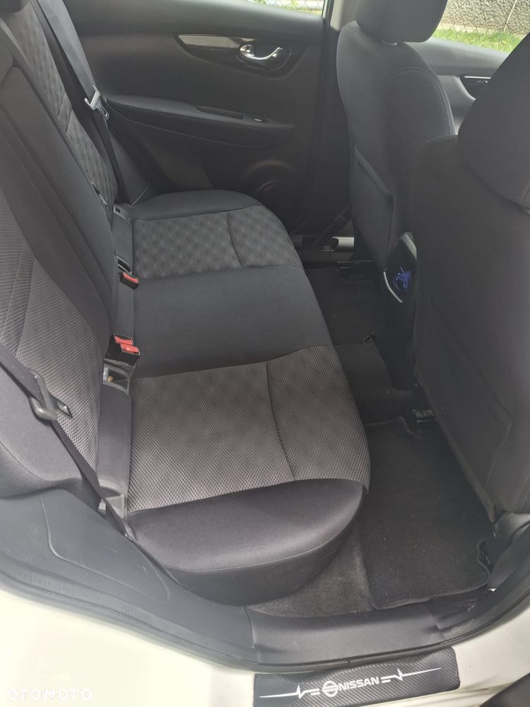 Nissan Qashqai 1.2 DIG-T Visia EU6 - 20