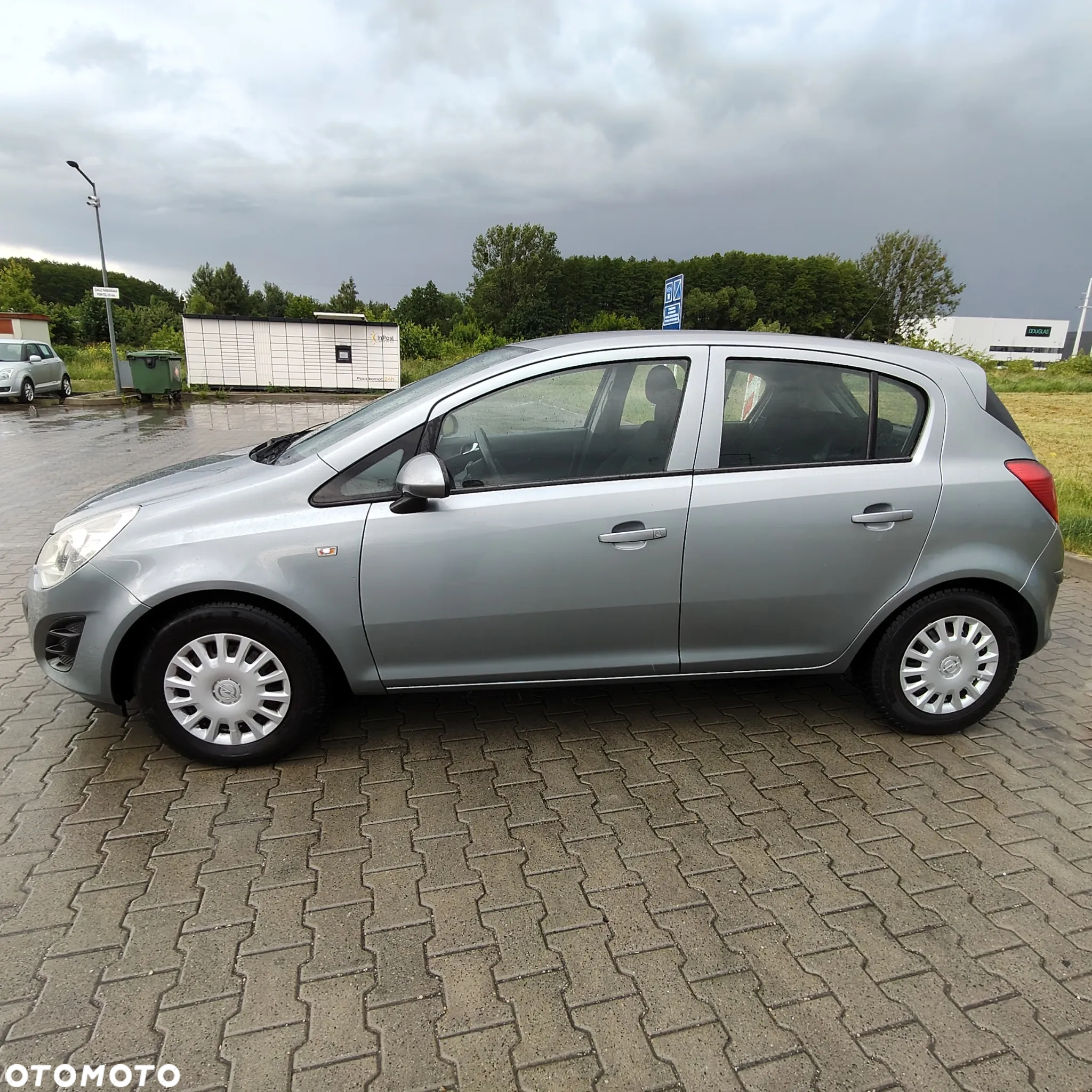 Opel Corsa 1.2 16V Enjoy - 10