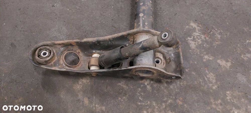 BELKA OŚ ZAWIESZENIA TYŁ MERCEDES-BENZ VANEO W414 - 2