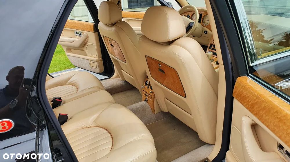 Bentley Arnage - 13