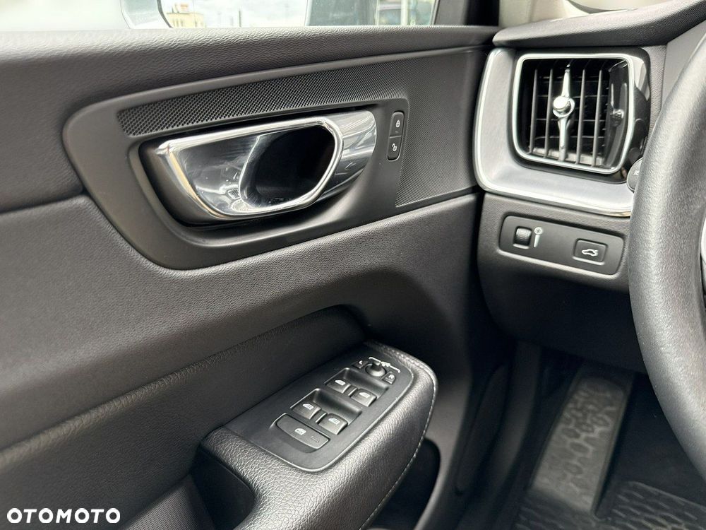 Volvo XC 60 - 22
