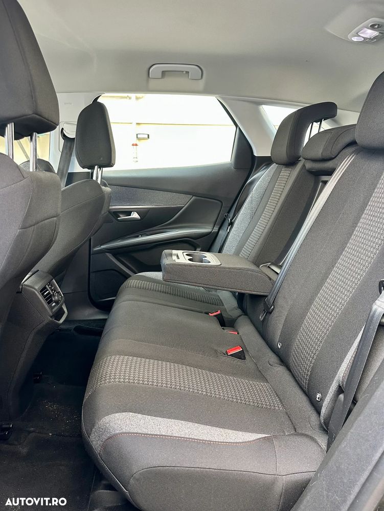 Peugeot 3008 - 8