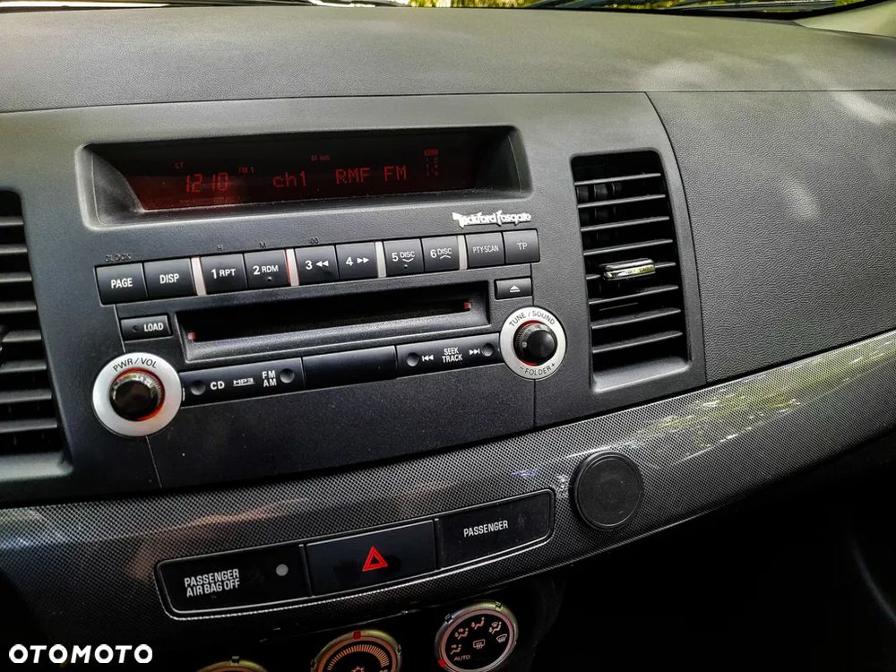 Mitsubishi Lancer 1.8 Intense - 11