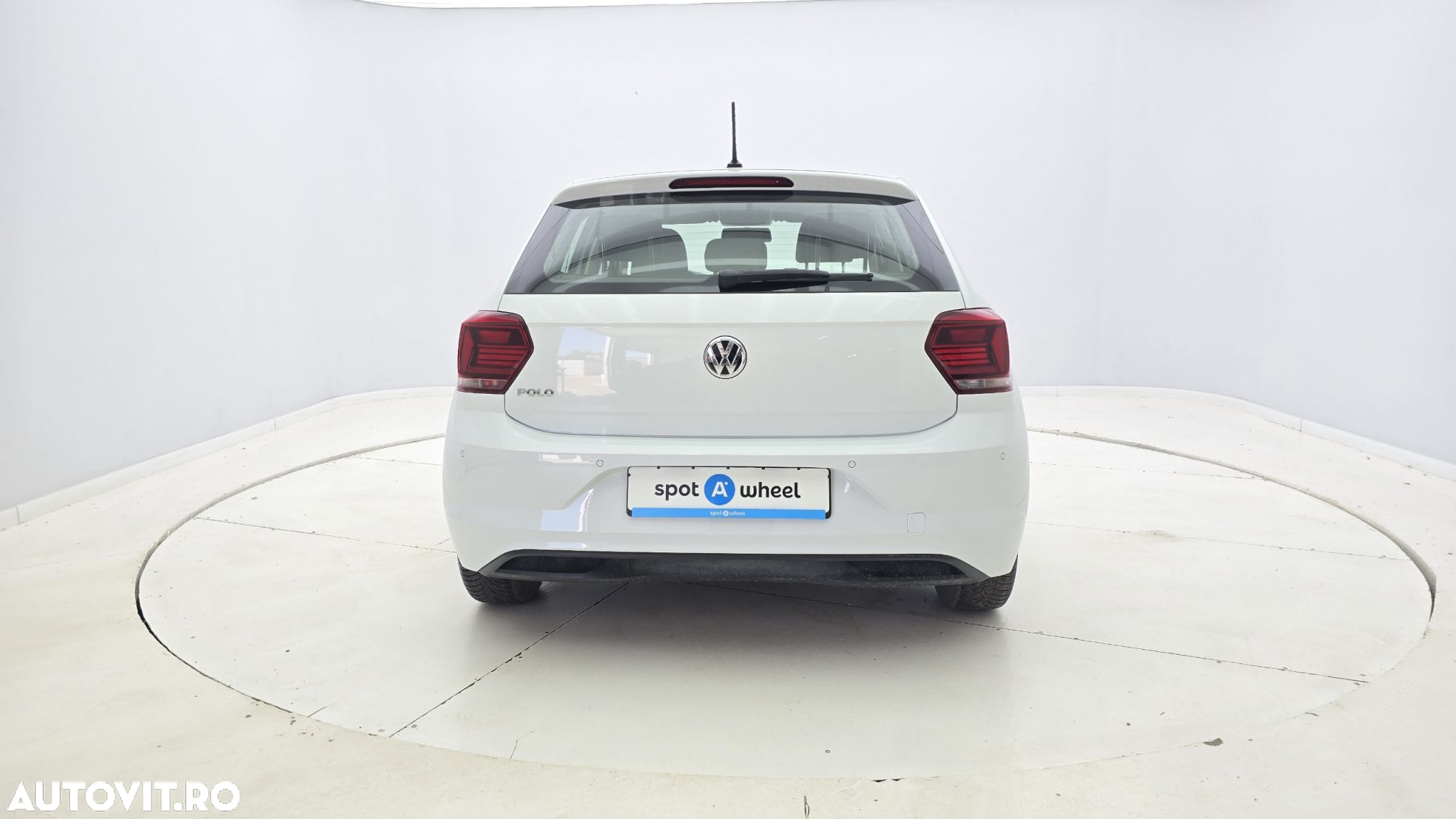 Volkswagen Polo 1.6 TDI Comfortline - 7