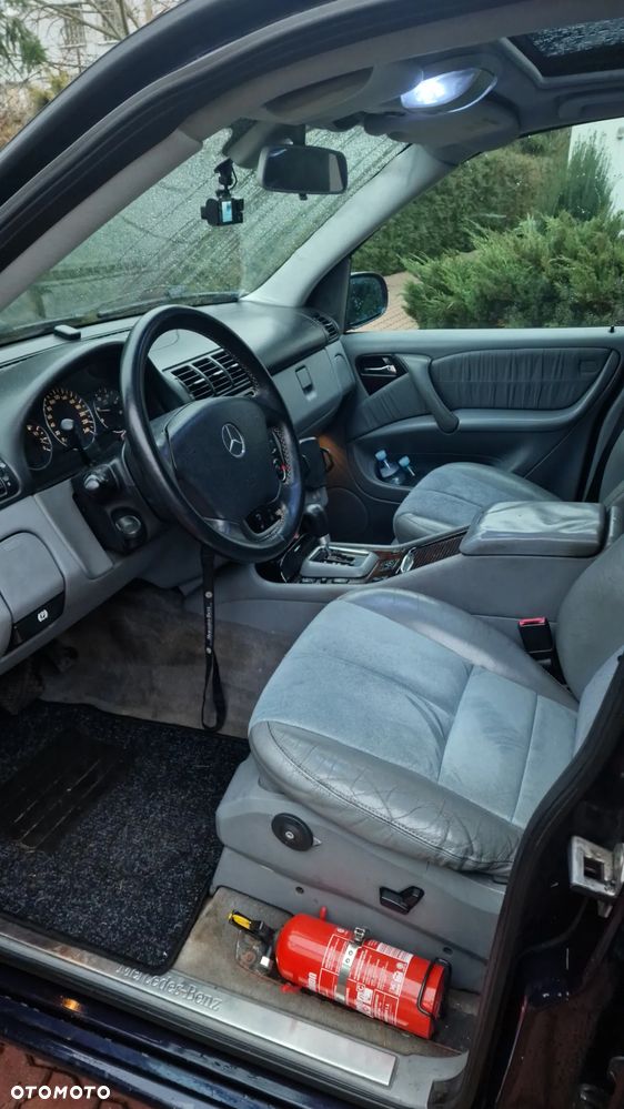 Mercedes-Benz ML - 8