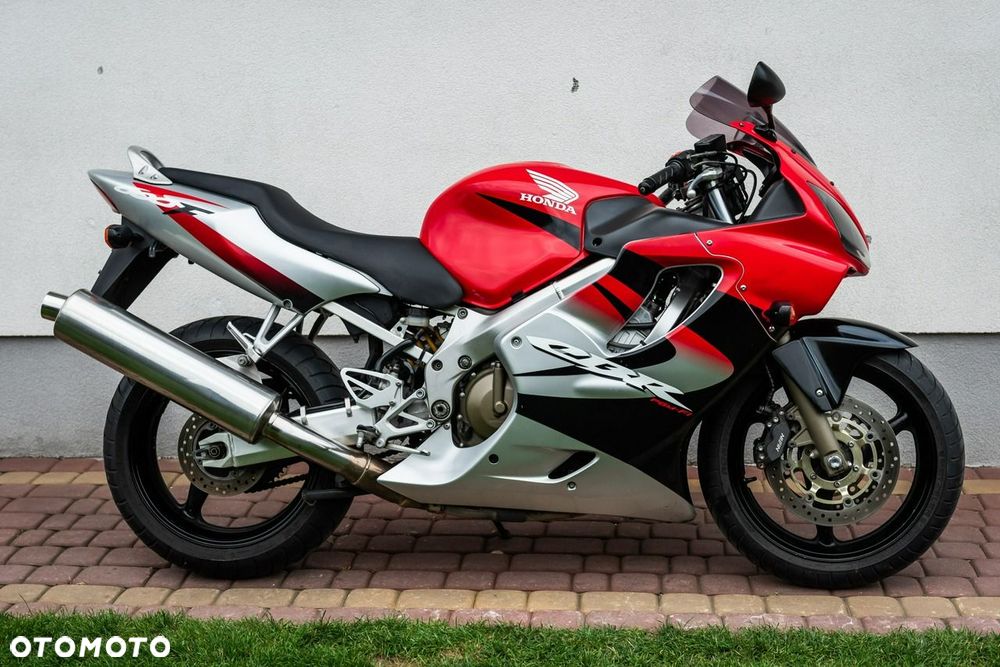 Honda CBR - 3