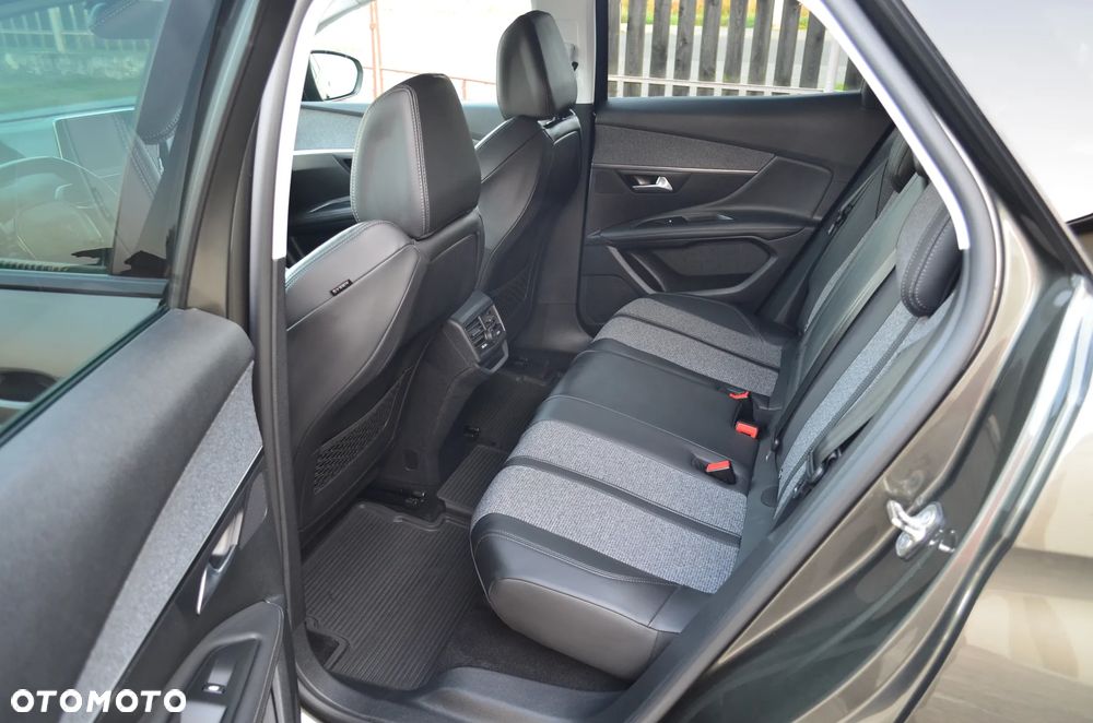 Peugeot 3008 - 13