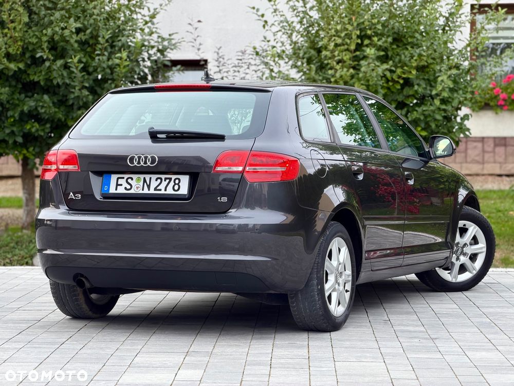 Audi A3 Sportback 1.6 S line Sportpaket (plus) - 3
