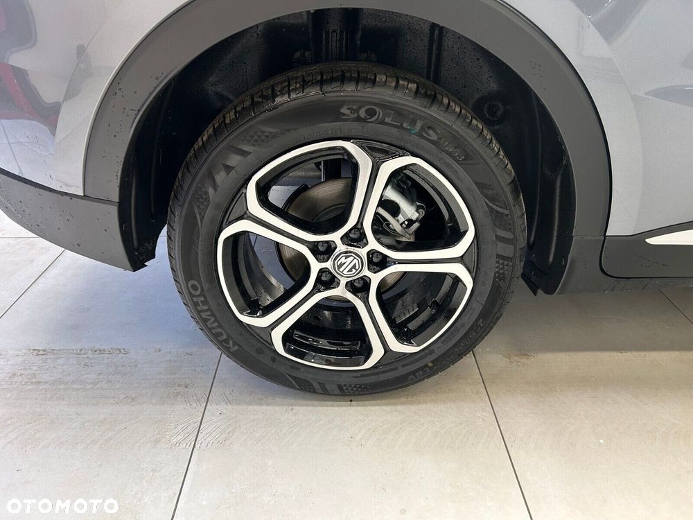 MG ZS Hybrid+ - 31
