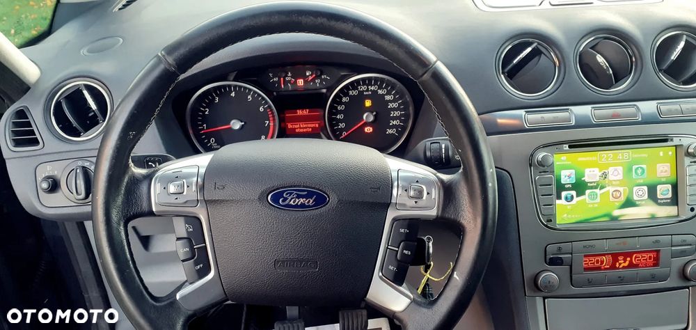 Ford Galaxy 2.0 Concept - 33