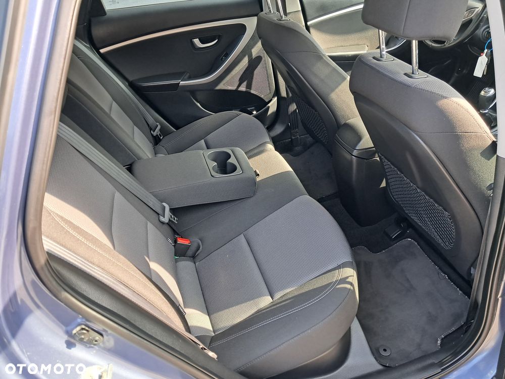 Hyundai i30 - 23