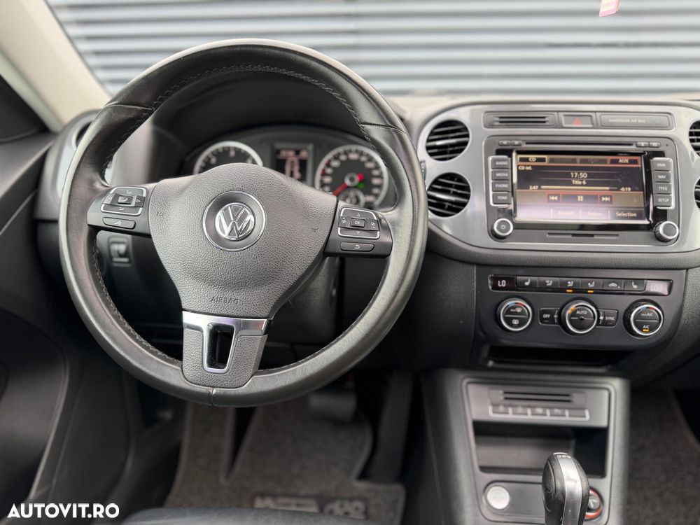Volkswagen Tiguan 2.0 TDI SCR 4MOTION BlueMotion Technology DSG Lounge Sport & Style - 10