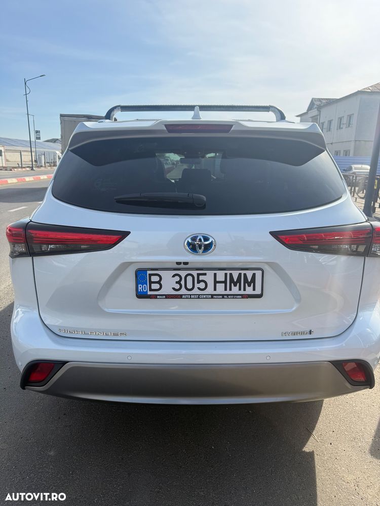 Toyota Highlander 2.5 Hybrid Luxury - 6