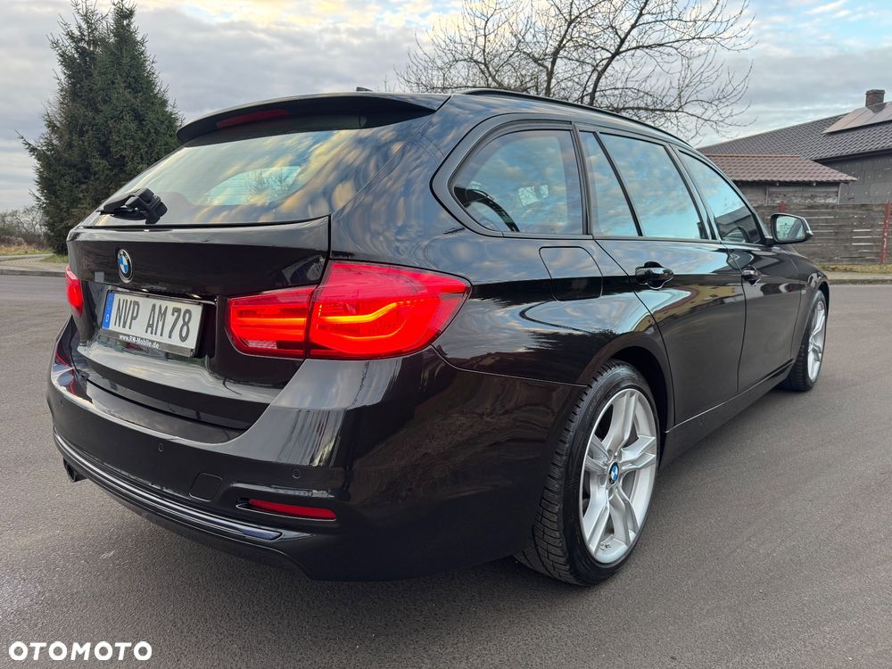 BMW Seria 3 320d Sport Line - 7