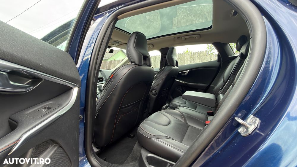 Volvo V40 D2 RDesign - 13