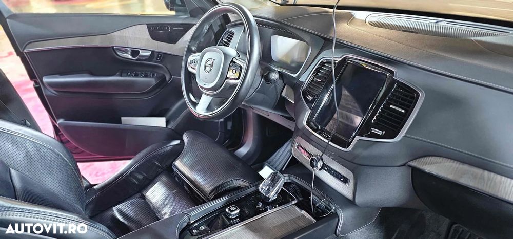 Volvo XC 90 B5 D AWD Ultimate Dark - 30
