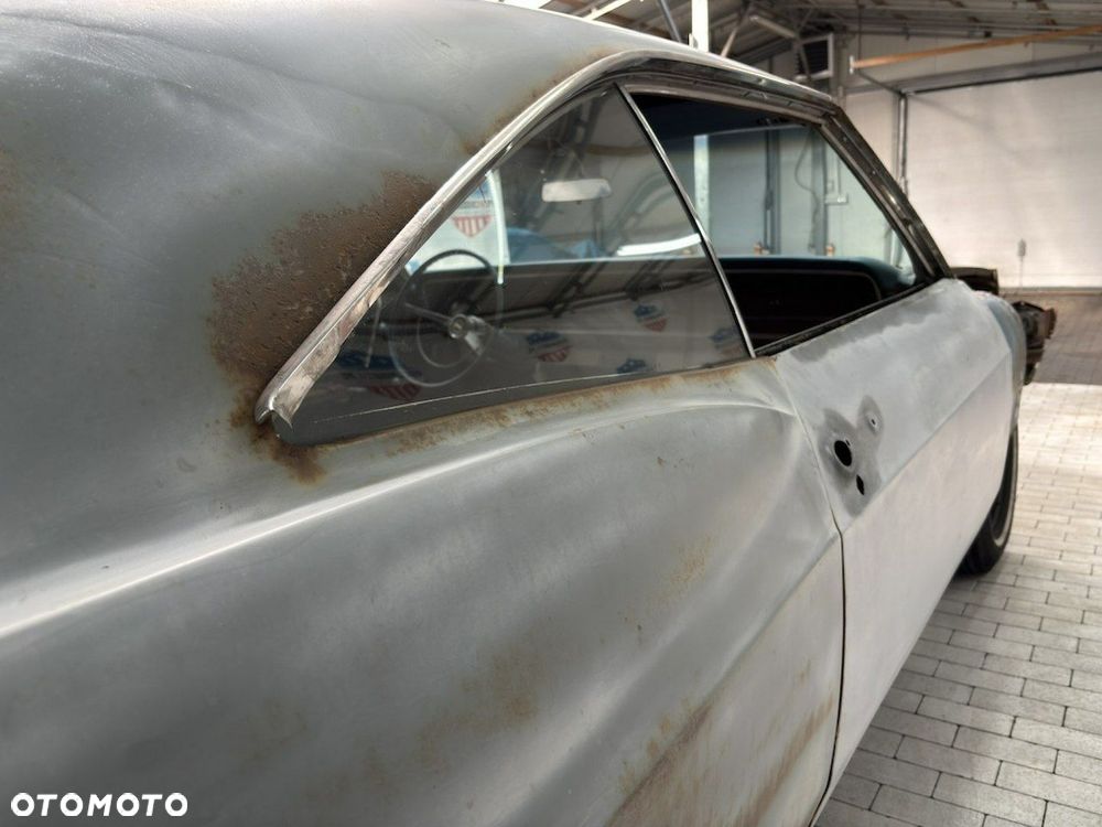 Chevrolet Impala - 28