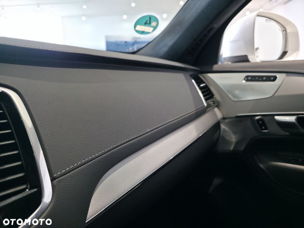 Volvo XC 90 - 17
