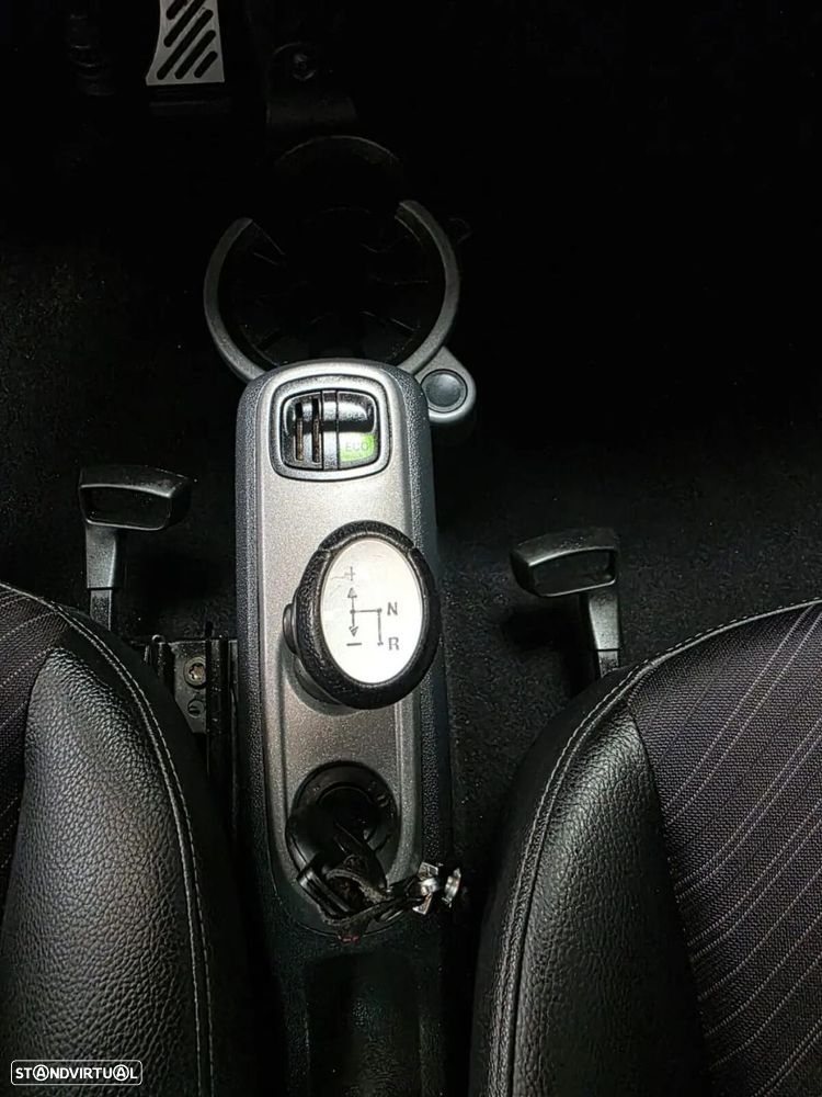 Smart ForTwo Coupé 1.0 mhd Pulse 71 Softouch - 12