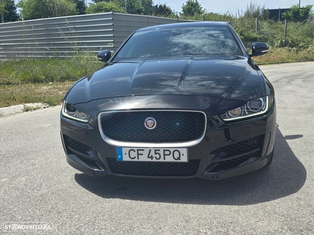 Jaguar XE 2.0 D R-Sport - 2