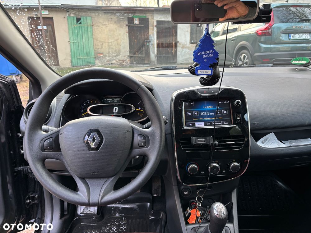 Renault Clio 1.2 16V 75 Experience - 6