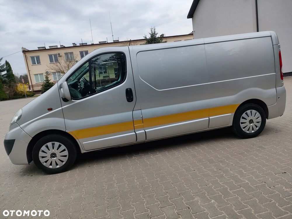 Opel Vivaro - 9