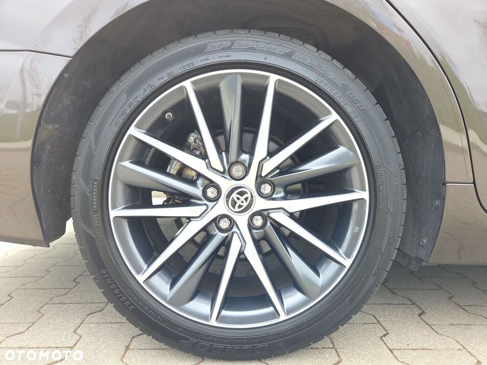 Toyota Camry 2.5 Hybrid Executive CVT - 11