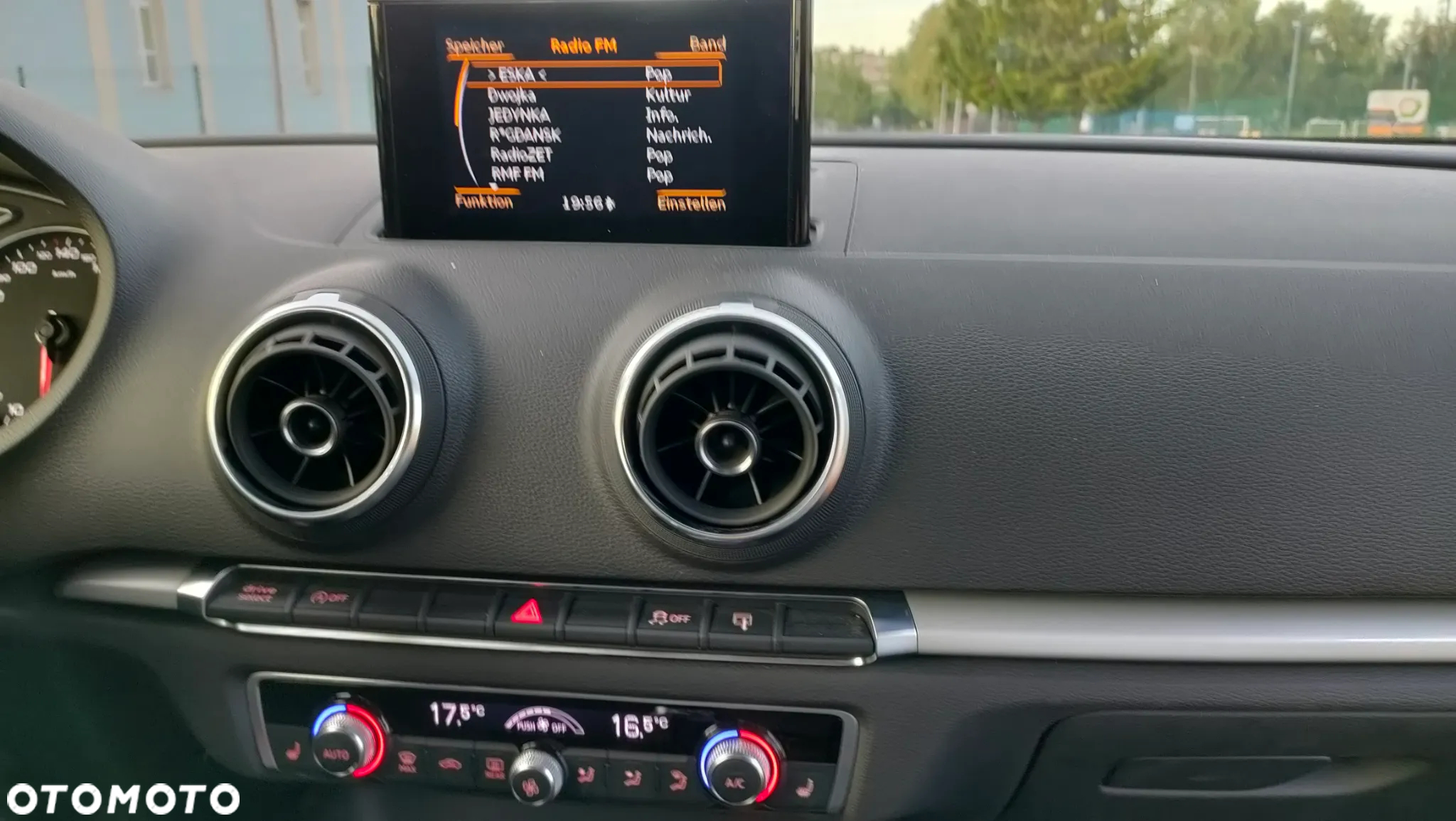 Audi A3 1.4 TFSI CoD ultra Attraction - 11